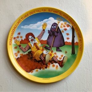 1977 McDonald’s Novelty Fall Fun Plate